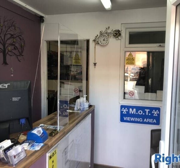 Well-established MOT and Service Centre in Nottinghamshire Photo 6