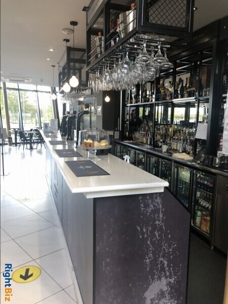 Thriving turnkey business in a stunning state of the art complex with other restaurants Photo 6
