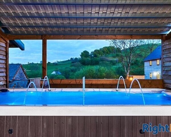A WELL-REGARDED PROVIDER OF SELF-CATERED HOLIDAY ACCOMMODATION Photo 6