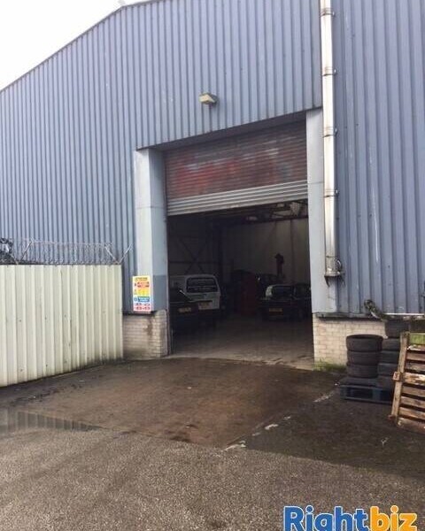 A HIGHLY REPUTABLE MOT STATION & SERVICING PROVIDER Photo 6