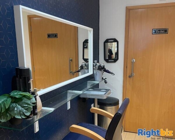Hair & Beauty salon for Sale in Huntingdon Photo 6