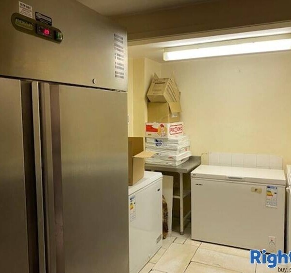 Leasehold Fish & Chip Takeaway Located In Burton on Trent Photo 6