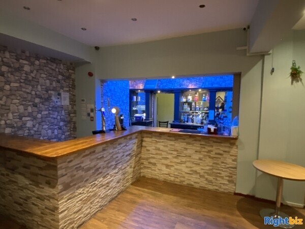 LICENSED RESTAURANT: URMSTON: Photo 4