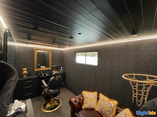 Mobile Van Barbershop for sale in London Photo 6