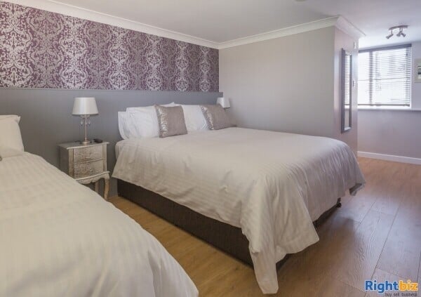 High Quality Home & Income B&B - Lymington Photo 5