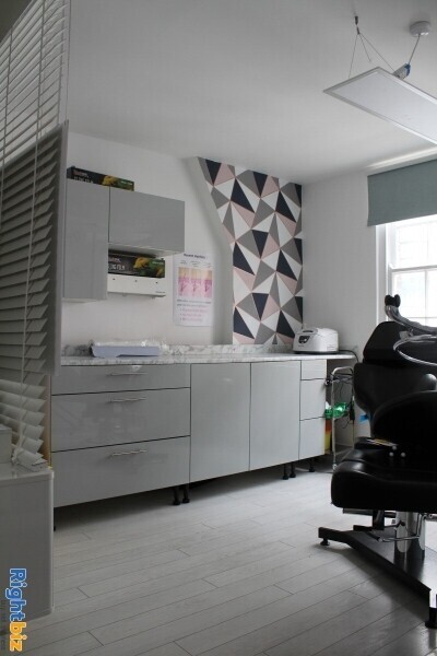 Top Floor Private Office/Studio Space With Restroom, Own Entrance AVAILABLE NOW. Photo 6