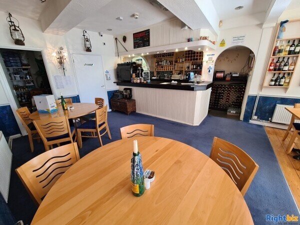 Impressive & Well-Presented Licensed Restaurant & Wine Bar Photo 6