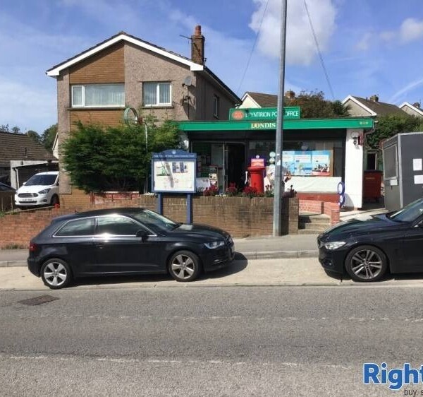 Long Established Post Office and Convenience Store Photo 6