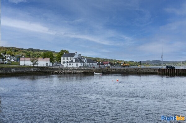 Stunning Well Positioned Cafe Lease Opportunity in Ardrisaig Photo 6