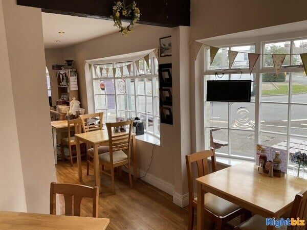 POPULAR CAFE IN PRIME LOCATION (PRICE REDUCED) Photo 6