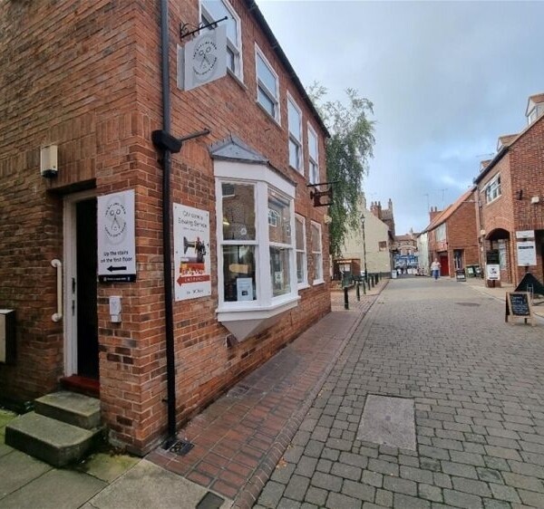Central Clothes Repair & Alterations Business in Beverley Photo 6