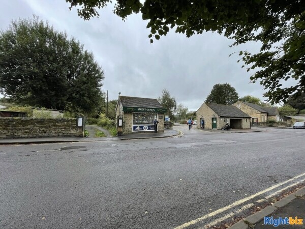 A UNIQUE OPPORTUNITY TO ACQUIRE A WELL-KNOWN SWEET SHOP WITHIN THE BEAUTIFUL VILLAGE OF BASLOW Photo 6