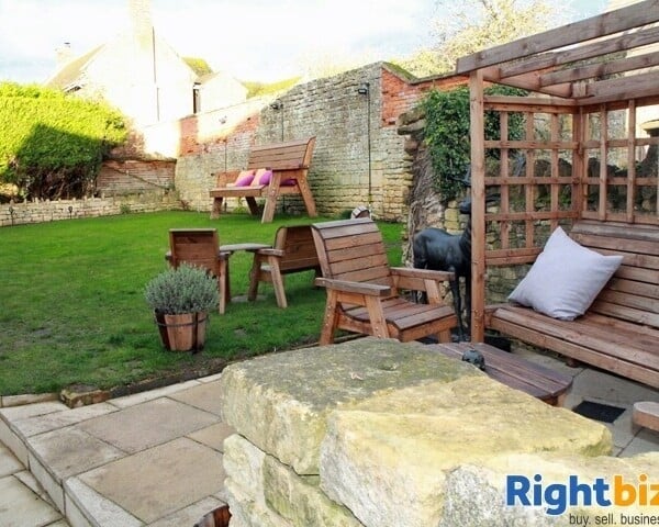 COTSWOLDS - CHARACTER 17TH CENTURY VILLAGE HOSTELRY Photo 6