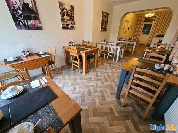 Well Presented Detached Guest House in Exmouth For Lease Photo 6