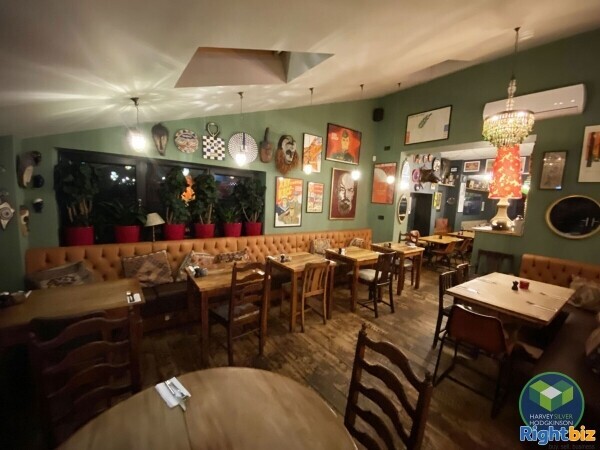 LICENSED RESTAURANT: HEATON MOOR: Photo 6