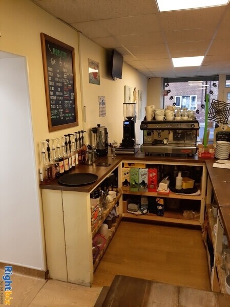 A HIGHLY REPUTABLE CAFÉ Photo 6
