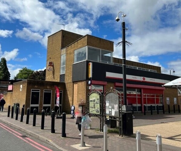 FREEHOLD + Post Office/Newsagents - Bloxwich Photo 6