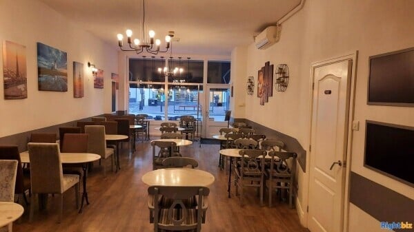 Well-known and Popular Licensed Café Photo 6