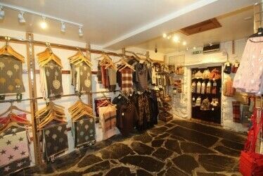 Charming Craft Shop, Coffee Shop, Gallery and Owners House Set in the stunning location of Glencoe Photo 6