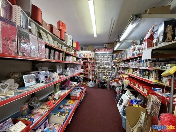 AN ESTABLISHED INDEPENDENT GENERAL RETAIL STORE & PROMINENT FREEHOLD PREMISES Photo 6