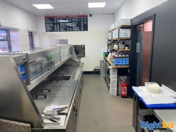 Convenience Store, Fish & Chip Shop, Bed & Breakfast and large family home in Loch Lomond Photo 6