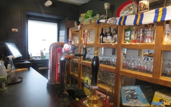 Well-known, Local & Popular, Free of Tie Bar Business Photo 6