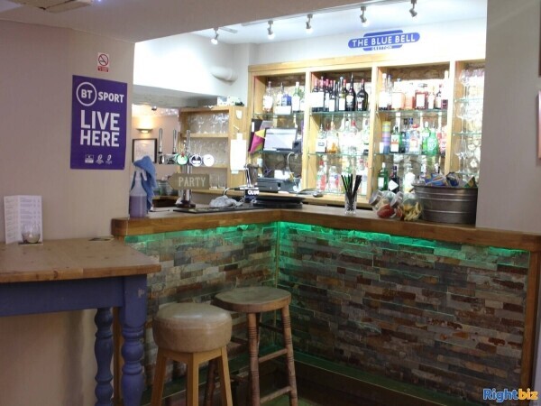 NORTHAMPTONSHIRE - RECENTLY RENOVATED STONE BUILT SOUGHT AFTER VILLAGE FREEHOUSE Photo 6