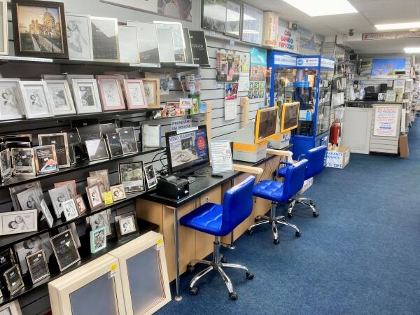 PHOTO PRINTING, FRAMES, ALBUMS, ACCESSORIES & SERVICES Photo 6