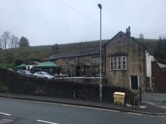 Freehold Hotel, Restaurant & Takeaway - Oldham Photo 6