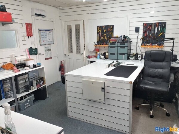 Computer Repairs Centre & Appliance Centre for Sale in Batley Photo 6