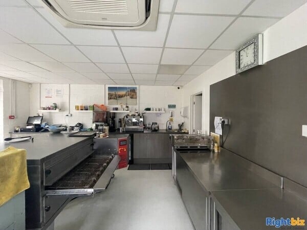 LeaseHold Bakery or Pizza Shop Premises For Sale In Hayes London Photo 6