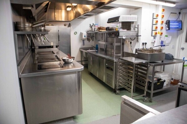 EAST SUSSEX - HIGH QUALITY PREMISES CLOSE TO TOURIST ATTRACTIONS Photo 6