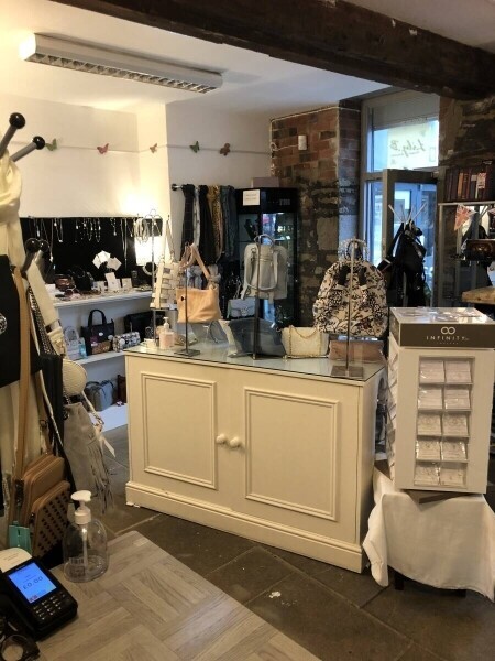 Ladies accessories Shop for sale in Dronfield Photo 7