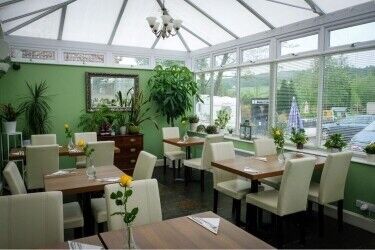 Pub, AirBNB Cottage & Accomm - Gloucestershire Photo 6