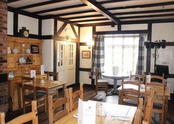 WARWICKSHIRE - MAIN ROAD FREEHOUSE AND CAMPSITE Photo 6