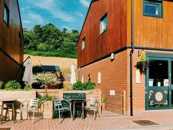 Well-Equipped Café with Huge Potential Photo 6
