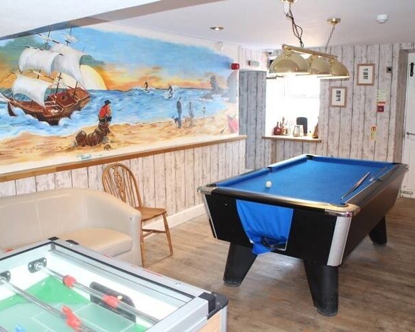 CARDIGAN BAY - ICONIC COASTAL VILLAGE - SEA FRONT FREEHOUSE Photo 6