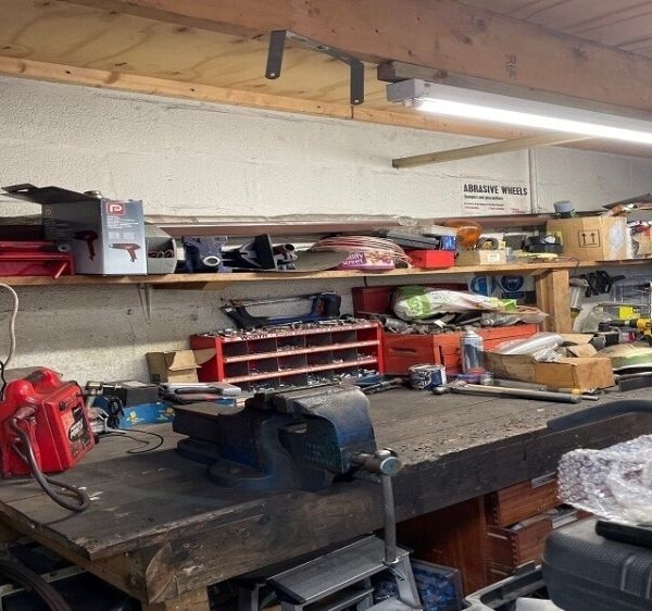 Well Established Garage And Mot Centre For Sale Photo 6