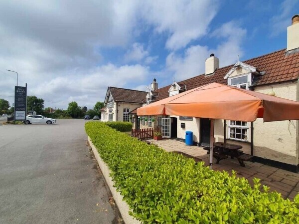 A fantastic public house in a prime location for sale Photo 5