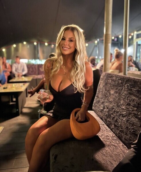 Cocktail Bar, Shisha, Turkish Restaurant and Nightclub - ALL in ONE Place in ASCOT for sale Photo 6