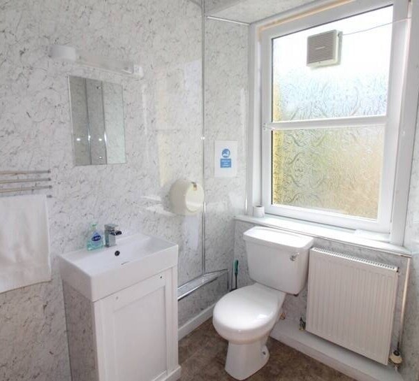 Popular Hostel in an Excellent Trading Location in Portree Photo 6