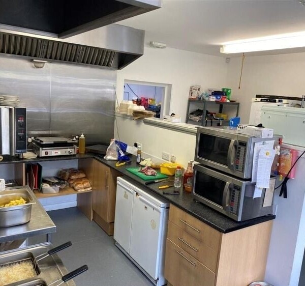 DEVELOPMENT OPPORTUNITY/SANDWICH BAR/TAKEAWAY - KELSO Photo 6