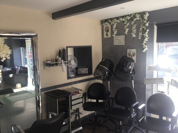 Freehold Hair Salon & Barbers + Accom - Ramsbottom Photo 6