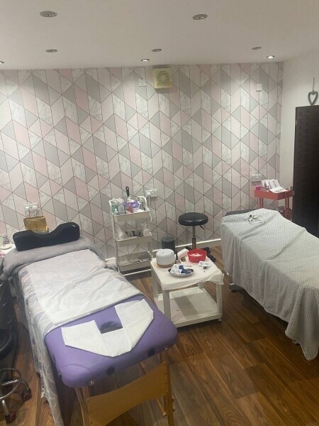 Long Established, Profitable Salon for Sale - Staff Managed Photo 6