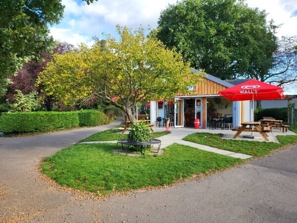 Leasehold pizzeria and coffee shop for sale Photo 6