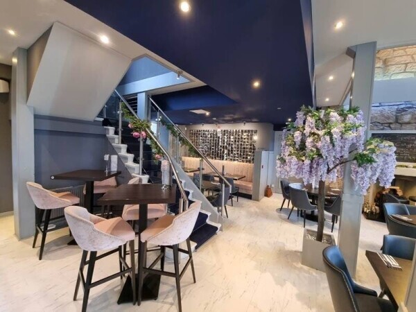 Stunning and recently refurbished (£250k spend) Restaurant & Bar Opportunity in Newton Mearns Photo 6