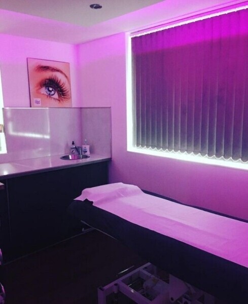 Highly Popular Tanning & Beauty Salon in Ruislip Photo 6