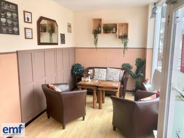 INVESTMENT PROPERTY Photo 6
