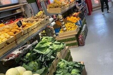 Recently Closed Licensed Supermarket - Stevenage Photo 6