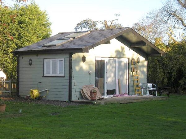 LARGE DETACHED RURAL GUEST HOUSE WITH CHALETS & OUTBUILDINGS FOR SALE - CAMBRIDGESHIRE Photo 6